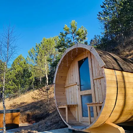 Hirsch Apuseni Chalet